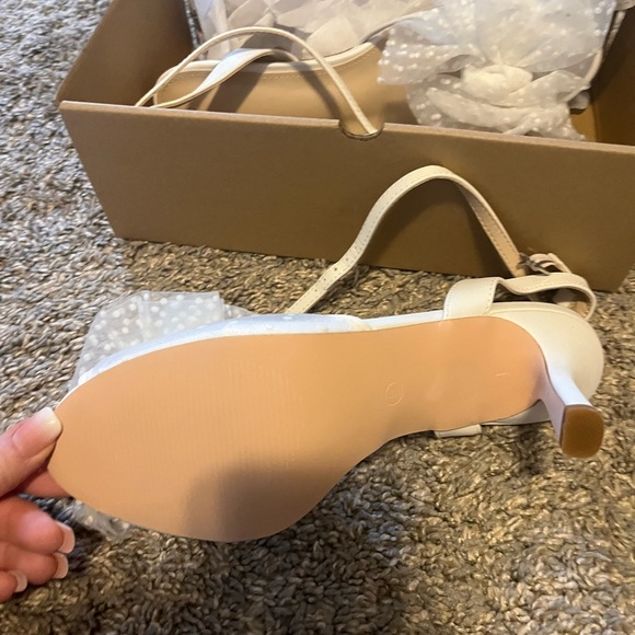 Bridal - Picture 2 of 4